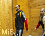22.09.2026, Fussball DFB-Nationalmannschaft Deutschland, Trainingslager in Herzogenaurach, im Homeground bei ADIDAS, vor den UEFA Nations League Spielen, Medien-Mixed-Zone mit drei Spielern der Nationalmannschaft im Gespräch mit der anwesenden Presse. Hier Max Rosenfelder (Deutschland)