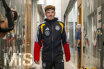 22.09.2026, Fussball DFB-Nationalmannschaft Deutschland, Trainingslager in Herzogenaurach, im Homeground bei ADIDAS, vor den UEFA Nations League Spielen, Medien-Mixed-Zone mit drei Spielern der Nationalmannschaft im Gespräch mit der anwesenden Presse. Philipp Treu (Deutschland) kommt gut gelaunt zur Medienrunde. 