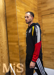 22.09.2026, Fussball DFB-Nationalmannschaft Deutschland, Trainingslager in Herzogenaurach, im Homeground bei ADIDAS, vor den UEFA Nations League Spielen, Medien-Mixed-Zone mit drei Spielern der Nationalmannschaft im Gespräch mit der anwesenden Presse. Hier Max Rosenfelder (Deutschland) 