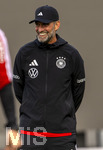 22.09.2026, Fussball DFB-Nationalmannschaft Deutschland, Trainingslager in Herzogenaurach, im Homeground bei ADIDAS, vor den UEFA Nations League Spielen, Bundestrainer Jürgen Klopp (Deutschland) lachend  