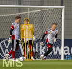 22.09.2026, Fussball DFB-Nationalmannschaft Deutschland, Trainingslager in Herzogenaurach, im Homeground bei ADIDAS, vor den UEFA Nations League Spielen, v.li.:Torwart Marc-Andre ter Stegen (Deutschland), Torwart Finn Dahmen (Deutschland), Torwart Alexander Nübel (Deutschland)