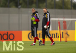 22.09.2026, Fussball DFB-Nationalmannschaft Deutschland, Trainingslager in Herzogenaurach, im Homeground bei ADIDAS, vor den UEFA Nations League Spielen, Co-Trainer Sven Bender (Deutschland) mit Co-Trainer Pepijn Lijnders (Deutschland) 
