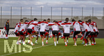 22.09.2026, Fussball DFB-Nationalmannschaft Deutschland, Trainingslager in Herzogenaurach, im Homeground bei ADIDAS, vor den UEFA Nations League Spielen, Younes Ebnoutalib (Deutschland), Nadiem Amiri (Deutschland), Chris Führich (Deutschland), Hennes Behrens (Deutschland), Josha Vagnoman (Deutschland), Karim Adeyemi (Deutschland), Yann Aurel Bisseck (Deutschland), Jonathan Tah (Deutschland), 