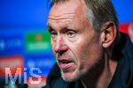 22.09.2026, Unterhaching, Deutschland. UEFA Women's Champions League, 1. Spieltag der Ligaphase: FC Bayern München Frauen gegen Manchester City. UWCL-Auftakt der FC Bayern Frauen und erstes UWCL-Pflichtspiel im neuen Zuhause Sportpark Unterhaching. Pressekonferenz (PK) mit Andrée Jeglertz (Cheftrainer, Manchester City Frauen)