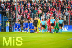 22.09.2026, Unterhaching, Deutschland. UEFA Women's Champions League, 1. Spieltag der Ligaphase: FC Bayern München Frauen gegen Manchester City. UWCL-Auftakt der FC Bayern Frauen und erstes UWCL-Pflichtspiel im neuen Zuhause Sportpark Unterhaching. Spielerinnen laufen auf das Spielfeld.