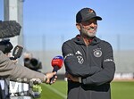 23.09.2026, Fussball DFB-Nationalmannschaft Deutschland, Trainingslager in Herzogenaurach, im Homeground bei ADIDAS, vor den UEFA Nations League Spielen,       Trainer Jürgen Klopp (Deutschland) beim Interview