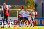 23.09.2026, Fussball DFB-Nationalmannschaft Deutschland, Trainingslager in Herzogenaurach, im Homeground bei ADIDAS, vor den UEFA Nations League Spielen,  Nathaniel Brown (Deutschland), Max Rosenfelder, Younes Ebnoutalib (Deutschland)  