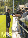 23.09.2026, Fussball DFB-Nationalmannschaft Deutschland, Trainingslager in Herzogenaurach, im Homeground bei ADIDAS, vor den UEFA Nations League Spielen, Bundestrainer Jürgen Klopp (Deutschland) gibt Interwiews während des Trainings