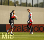 23.09.2026, Fussball DFB-Nationalmannschaft Deutschland, Trainingslager in Herzogenaurach, im Homeground bei ADIDAS, vor den UEFA Nations League Spielen, v.li: Torwarttrainer Andreas Kronenberg, Torwart Alexander Nübel (Deutschland).