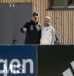 23.09.2026, Fussball DFB-Nationalmannschaft Deutschland, Trainingslager in Herzogenaurach, im Homeground bei ADIDAS, vor den UEFA Nations League Spielen, Bundestrainer Jürgen Klopp (Deutschland) mit dem Staff im Gespräch.