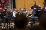 25.09.2026, Internationales Klassikfestival: Festival der Nationen 2026, im Kurhaus Bad Wörishofen (Unterallgäu), Klassik for Kids: Kostenloses Schulkonzert für Schülerinnen und Schüler mit dem vbw-Festivalorchester, Christoph Adt (Dirigent), und dem Stargast Pianist Igor Levit.