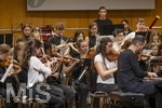25.09.2026, Internationales Klassikfestival: Festival der Nationen 2026, im Kurhaus Bad Wörishofen (Unterallgäu), Klassik for Kids: Kostenloses Schulkonzert für Schülerinnen und Schüler mit dem vbw-Festivalorchester, Christoph Adt (Dirigent), und dem Stargast Pianist Igor Levit.