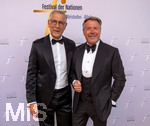 26.09.2026, Internationales Klassikfestival: Festival der Nationen 2026, im Kurhaus Bad Wörishofen (Unterallgäu), Vor dem Eröffnungskonzert mit Sol Gabetta, VIP-Empfang der Ehrengäste, Sänger Patrick Lindner (re) mit Ehemann Peter Schäfer (li)
