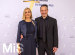 26.09.2026, Internationales Klassikfestival: Festival der Nationen 2026, im Kurhaus Bad Wörishofen (Unterallgäu), Vor dem Eröffnungskonzert mit Sol Gabetta, VIP-Empfang der Ehrengäste, re: Bürgermeister Bad Wörishofen Daniel Pflügl mit Ehefrau Susanne