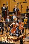 26.09.2026, Internationales Klassikfestival: Festival der Nationen 2026, im Kurhaus Bad Wörishofen (Unterallgäu), Eröffnungskonzert mit Sol Gabetta (mitte, Cello), mit der Deutschen Kammerphilharmonie Bremen 