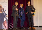 26.09.2026, Internationales Klassikfestival: Festival der Nationen 2026, im Kurhaus Bad Wörishofen (Unterallgäu), Nach dem Eröffnungskonzert von Cellistin Sol Gabetta, Ex-Bürgermeister Klaus Holetschek,  BR Moderatorin Carolin Reiber und Bürgermeister Daniel Pflügl (re, Bad Wörishofen) im Gespräch.