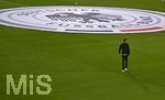 27.09.2026, Fussball UEFA Nations-League 2026/2027, 2.Spieltag, Deutschland - Griechenland, in der WWK-Arena Augsburg, Der Adler oberhalb , unten Bundestrainer Jürgen Klopp (Deutschland) 