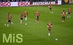 27.09.2026, Fussball UEFA Nations-League 2026/2027, 2.Spieltag, Deutschland - Griechenland, in der WWK-Arena Augsburg, Die Spieler wärmen sich auf