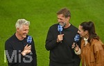 27.09.2026, Fussball UEFA Nations-League 2026/2027, 2.Spieltag, Deutschland - Griechenland, in der WWK-Arena Augsburg, v.l. TV Experte Bastian Schweinsteiger, Bundestrainer Jürgen Klopp (Deutschland) und TV Moderatorin Ester Sedlaczek (Deutschland). 