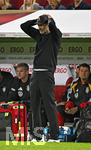 27.09.2026, Fussball UEFA Nations-League 2026/2027, 2.Spieltag, Deutschland - Griechenland, in der WWK-Arena Augsburg, Bundestrainer Jürgen Klopp (Deutschland) schlägt die Hände über dem Kopf zusammen