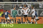 27.09.2026, Fussball UEFA Nations-League 2026/2027, 2.Spieltag, Deutschland - Griechenland, in der WWK-Arena Augsburg, Dimitris Kourbelis (re, Griechenland) der Torschütze, v.l. Christos Tzolis (Griechenland), Torwart Alexander Nübel (Deutschland), Felix Nmecha (Deutschland) und Jonathan Tah (Deutschland) 