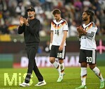 27.09.2026, Fussball UEFA Nations-League 2026/2027, 2.Spieltag, Deutschland - Griechenland, in der WWK-Arena Augsburg, v.l. Bundestrainer Jürgen Klopp (Deutschland) , Anton Stach (Deutschland) und Serge Gnabry (Deutschland)   sind enttäuscht
