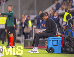 27.09.2026, Fussball UEFA Nations-League 2026/2027, 2.Spieltag, Deutschland - Griechenland, in der WWK-Arena Augsburg, Bundestrainer Jürgen Klopp (Deutschland) nachdenklich an der Seitenlinie auf der Kühlbox.