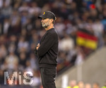 27.09.2026, Fussball UEFA Nations-League 2026/2027, 2.Spieltag, Deutschland - Griechenland, in der WWK-Arena Augsburg, Bundestrainer Jürgen Klopp (Deutschland) nachdenklich an der Seitenlinie. 