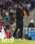 27.09.2026, Fussball UEFA Nations-League 2026/2027, 2.Spieltag, Deutschland - Griechenland, in der WWK-Arena Augsburg, Bundestrainer Jürgen Klopp (Deutschland) nachdenklich an der Seitenlinie.  