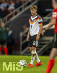 27.09.2026, Fussball UEFA Nations-League 2026/2027, 2.Spieltag, Deutschland - Griechenland, in der WWK-Arena Augsburg, Joshua Kimmich (Deutschland) unzufrieden.