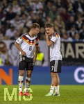 27.09.2026, Fussball UEFA Nations-League 2026/2027, 2.Spieltag, Deutschland - Griechenland, in der WWK-Arena Augsburg, v.li: Joshua Kimmich (Deutschland) und Florian Wirtz (Deutschland) im Gespräch.