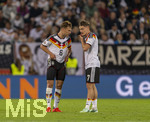 27.09.2026, Fussball UEFA Nations-League 2026/2027, 2.Spieltag, Deutschland - Griechenland, in der WWK-Arena Augsburg, v.li: Joshua Kimmich (Deutschland) und Florian Wirtz (Deutschland) im Gespräch.