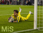 27.09.2026, Fussball UEFA Nations-League 2026/2027, 2.Spieltag, Deutschland - Griechenland, in der WWK-Arena Augsburg, Torwart Kostas Tzolakis (Griechenland) am Ball 