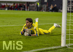 27.09.2026, Fussball UEFA Nations-League 2026/2027, 2.Spieltag, Deutschland - Griechenland, in der WWK-Arena Augsburg, Torwart Kostas Tzolakis (Griechenland) am Ball 