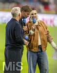 27.09.2026, Fussball UEFA Nations-League 2026/2027, 2.Spieltag, Deutschland - Griechenland, in der WWK-Arena Augsburg, v.li: TV-Experte Bastian Schweinsteiger, Bundestrainer Jürgen Klopp (Deutschland) bei Esther Sedlaczek am BR-ARD Mikrofon am Spielfeldrand 
