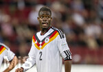 27.09.2026, Fussball UEFA Nations-League 2026/2027, 2.Spieltag, Deutschland - Griechenland, in der WWK-Arena Augsburg, Yann Aurel Bisseck (Deutschland) nachdenklich 