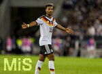 27.09.2026, Fussball UEFA Nations-League 2026/2027, 2.Spieltag, Deutschland - Griechenland, in der WWK-Arena Augsburg, Bambase Conte (Deutschland) gibt Anweisungen, zeigt, gestikuliert, gibt Kommandos, Anweisungen, gibt Anweisungen, zeigend, gestikulierend,  