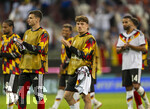 27.09.2026, Fussball UEFA Nations-League 2026/2027, 2.Spieltag, Deutschland - Griechenland, in der WWK-Arena Augsburg, Nach dem Spiel Philipp Treu (Deutschland) nachdenklich bei den Fans 
