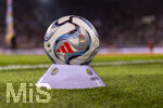27.09.2026, Fussball UEFA Nations-League 2026/2027, 2.Spieltag, Deutschland - Griechenland, in der WWK-Arena Augsburg, Der Spielball liegt auf einem Hütchen bereit.,
