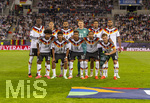 27.09.2026, Fussball UEFA Nations-League 2026/2027, 2.Spieltag, Deutschland - Griechenland, in der WWK-Arena Augsburg, Mannschaftsfoto Deutschland, mit Torwart Alexander Nübel (Deutschland), Yann Aurel Bisseck (Deutschland), Jonathan Tah (Deutschland), Joshua Kimmich (Deutschland), Felix Nmecha (Deutschland), Kevin Schade (Deutschland), Josha Vagnoman (Deutschland), Bambase Conte (Deutschland), Nathaniel Brown (Deutschland), Karim Adeyemi (Deutschland), Younes Ebnoutalib (Deutschland)  