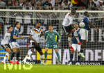 27.09.2026, Fussball UEFA Nations-League 2026/2027, 2.Spieltag, Deutschland - Griechenland, in der WWK-Arena Augsburg, Torwart Alexander Nübel (Deutschland) konzentriert beid er Torraumszene.