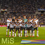 27.09.2026, Fussball UEFA Nations-League 2026/2027, 2.Spieltag, Deutschland - Griechenland, in der WWK-Arena Augsburg, Mannschaftsfoto Deutschland, mit Torwart Alexander Nübel (Deutschland), Yann Aurel Bisseck (Deutschland), Jonathan Tah (Deutschland), Joshua Kimmich (Deutschland), Felix Nmecha (Deutschland), Kevin Schade (Deutschland), Josha Vagnoman (Deutschland), Bambase Conte (Deutschland), Nathaniel Brown (Deutschland), Karim Adeyemi (Deutschland), Younes Ebnoutalib (Deutschland)  