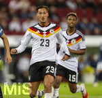 27.09.2026, Fussball UEFA Nations-League 2026/2027, 2.Spieltag, Deutschland - Griechenland, in der WWK-Arena Augsburg, v.li: Younes Ebnoutalib (Deutschland) und Bambase Conte (Deutschland) 