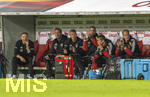 27.09.2026, Fussball UEFA Nations-League 2026/2027, 2.Spieltag, Deutschland - Griechenland, in der WWK-Arena Augsburg, Trainerbank, mit Co-Trainer Peter Krawietz (Deutschland), Co-Trainer Pepijn Lijnders (Deutschland), Co-Trainer Sven Bender (Deutschland), Mads Buttgereit, Torwarttrainer Andreas Kronenberg (Deutschland), Mannschaftsarzt Dr. Jochen Hahne.