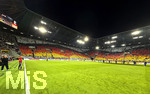 27.09.2026, Fussball UEFA Nations-League 2026/2027, 2.Spieltag, Deutschland - Griechenland, in der WWK-Arena Augsburg, Choreografie der Fans im ganzen Stadion in den Landesfarben Deutschlands 