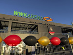 27.09.2026, Fussball UEFA Nations-League 2026/2027, 2.Spieltag, Deutschland - Griechenland, in der WWK-Arena Augsburg, Luftballone in den Landesfarben Deutschlands vor der Arena.
