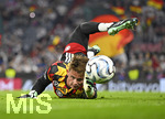 01.10.2026, Fussball UEFA Nations-League 2026/2027, 3.Spieltag, Deutschland - Serbien, in der Allianz-Arena München. Torwart Jonas Urbig (Deutschland) konzetriert sich auf den Ball.