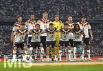 01.10.2026, Fussball UEFA Nations-League 2026/2027, 3.Spieltag, Deutschland - Serbien, in der Allianz-Arena München.  Auf dem Mannschaftsfoto:

Torwart Jonas Urbig (Deutschland), Malick Thiaw (Deutschland), Waldemar Anton (Deutschland), Alexander Pavlovic (Deutschland), Tom Bischof (Deutschland), Derry Scherhant (Deutschland), Nick Woltemade (Deutschland), Philipp Treu (Deutschland), Florian Wirtz (Deutschland), Maximilian Mittelstädt (Deutschland) und Serge Gnabry (Deutschland)   