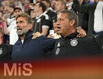 01.10.2026, Fussball UEFA Nations-League 2026/2027, 3.Spieltag, Deutschland - Serbien, in der Allianz-Arena München. Bundestrainer Jürgen Klopp (Deutschland) und Co-Trainer Peter Krawietz (Deutschland) 