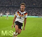 01.10.2026, Fussball UEFA Nations-League 2026/2027, 3.Spieltag, Deutschland - Serbien, in der Allianz-Arena München. Tom Bischof (Deutschland) jubelt.